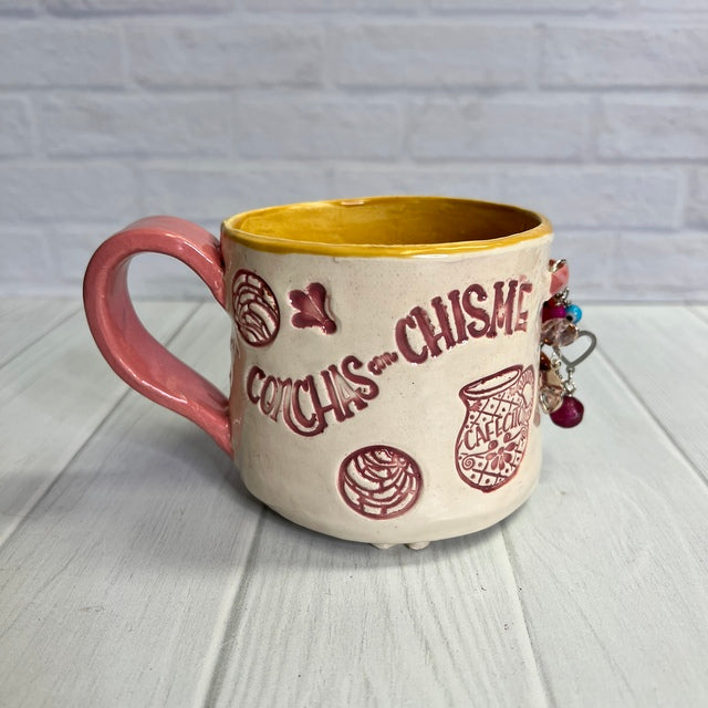 Handbuilt Mug: Conchas con Chisme