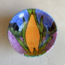 Handpainted bowl: El maíze