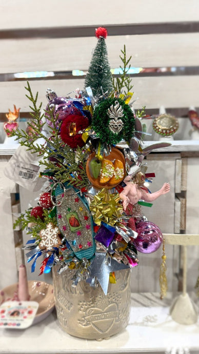 Trinket Tree: Mucho Milagros